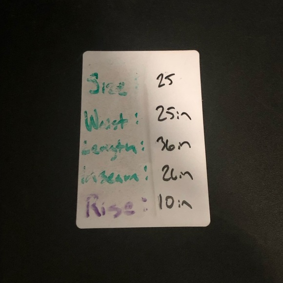 Women's White High-Waisted Jeans - Picture 7 of 7